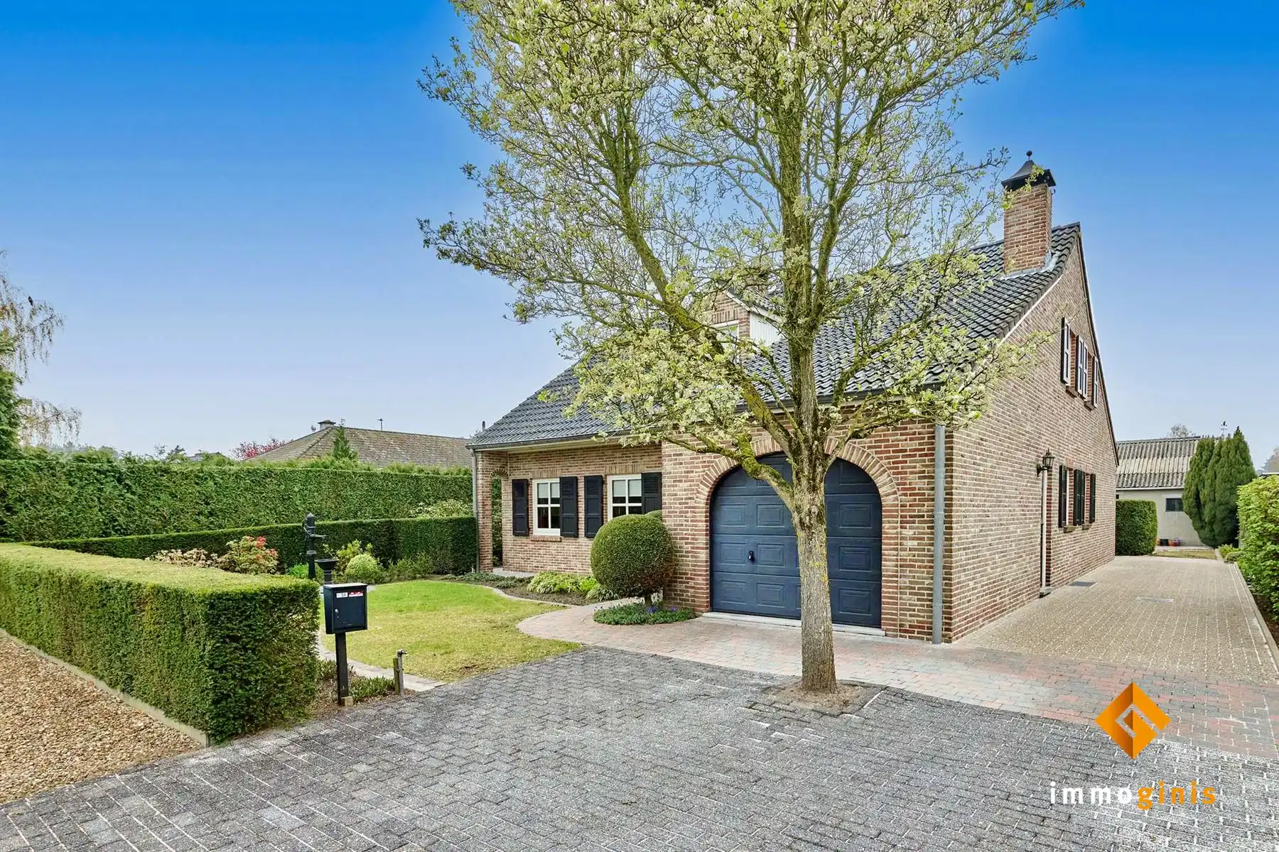 Verrassend ruime woning met 5 slaapkamers en een vrijstaand bijgebouw van 95 m²! foto 24