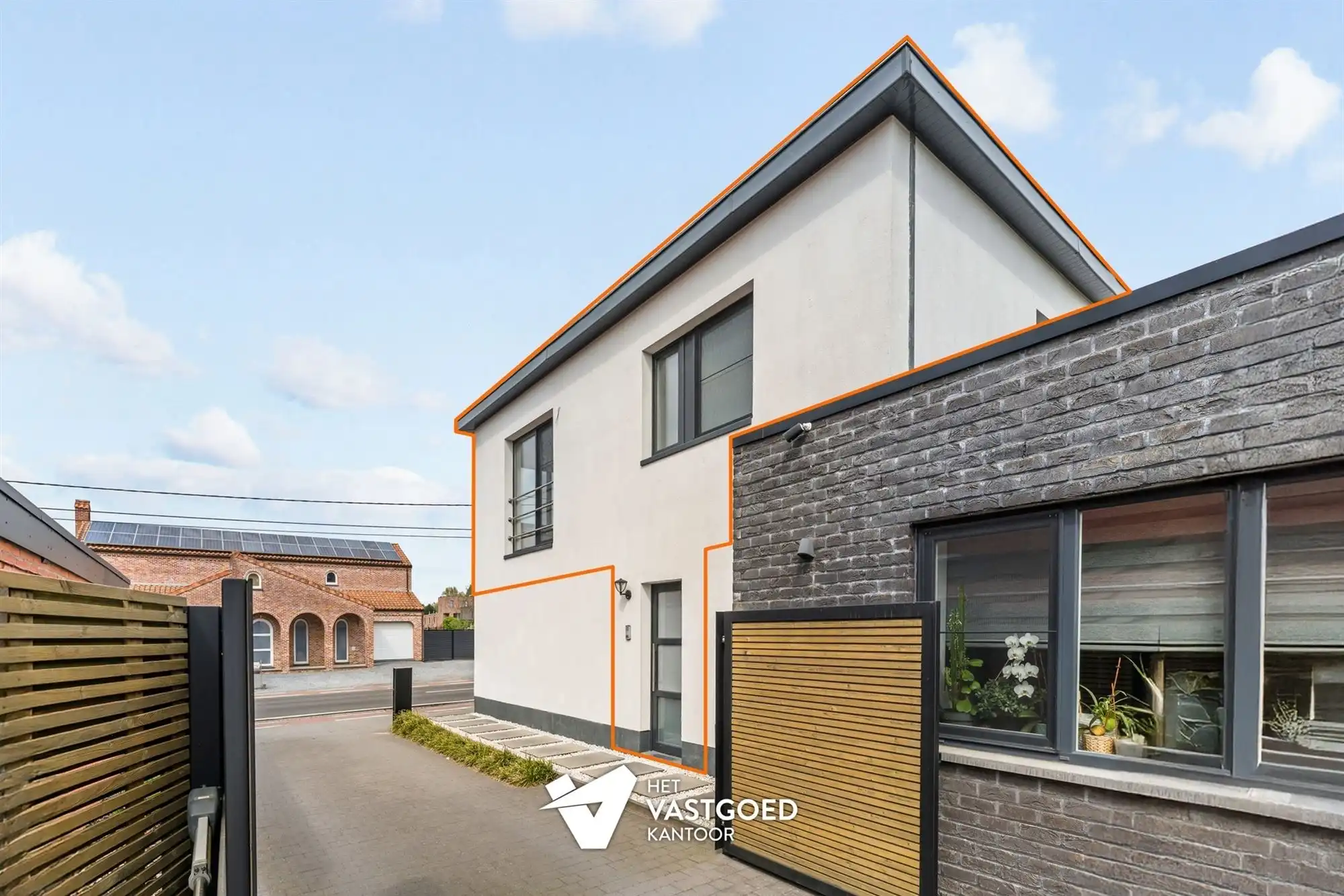 INSTAPKLAAR DUPLEX APPARTEMENT (127M²) MET 2 SLAAPKAMERS EN AUTOSTAANPLAATS TE BERINGEN foto 14