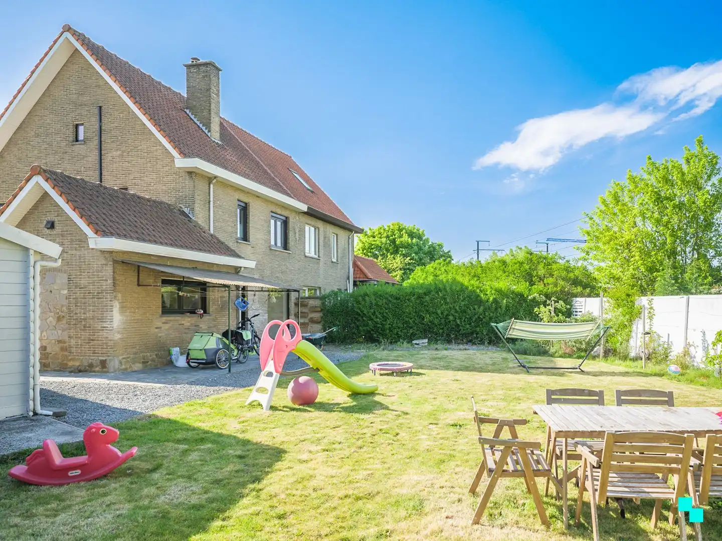 Gerenoveerde woning in de Tuinwijk van Merelbeke foto 25