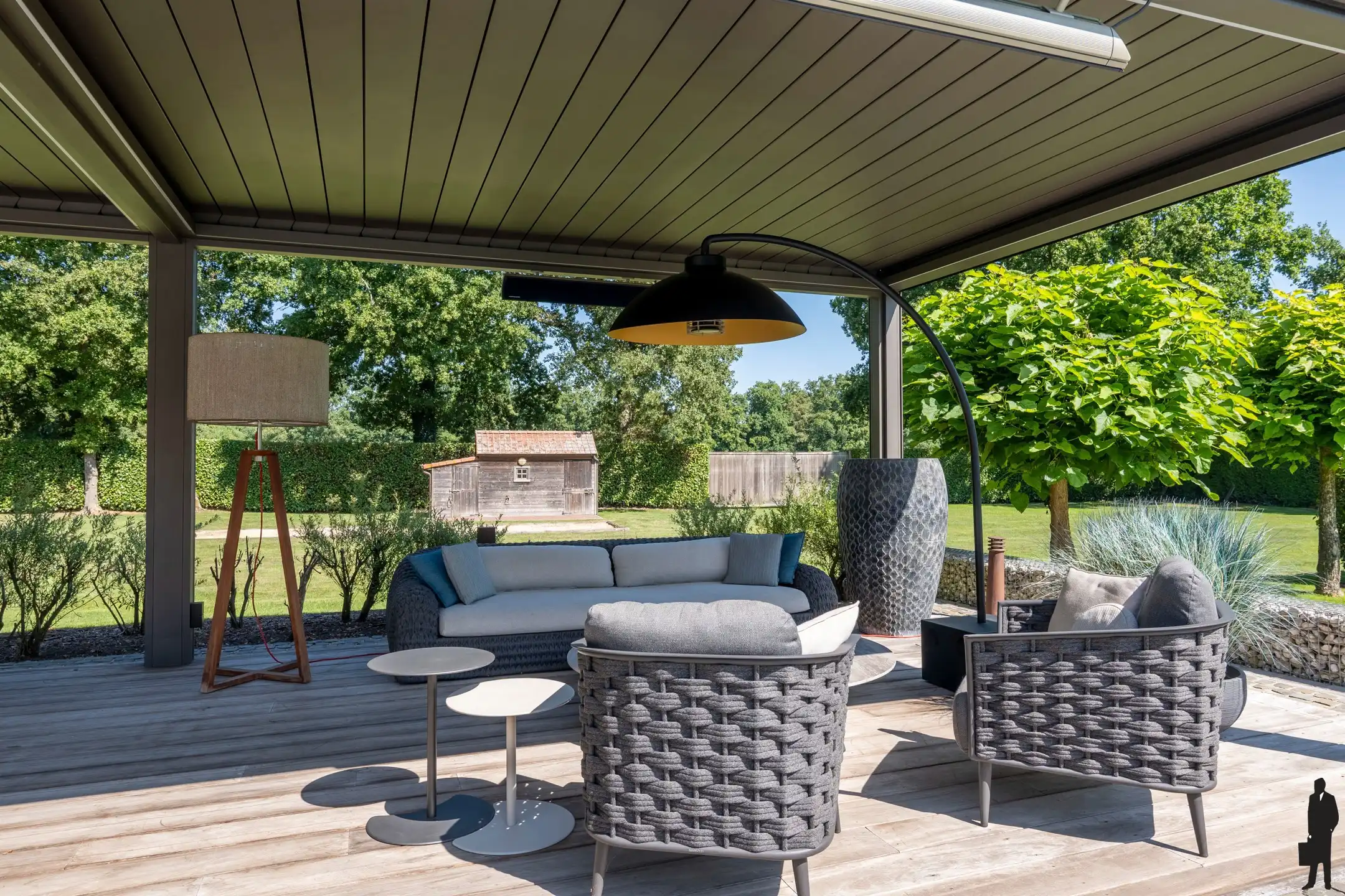 Unieke, recente villa te midden groen op grond van 2.135m² foto 28