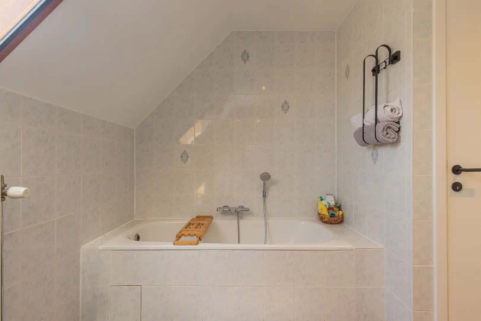 Instapklare HOB met garage op top-locatie in Oudegem foto 16