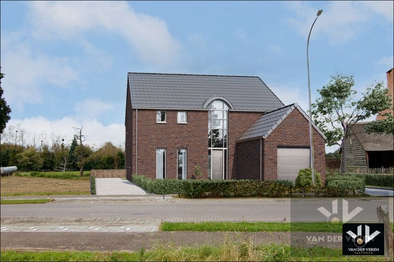 Breed perceel van 6 are voor open bebouwing met een knappe glvl oppervlakte van 144m² foto 9