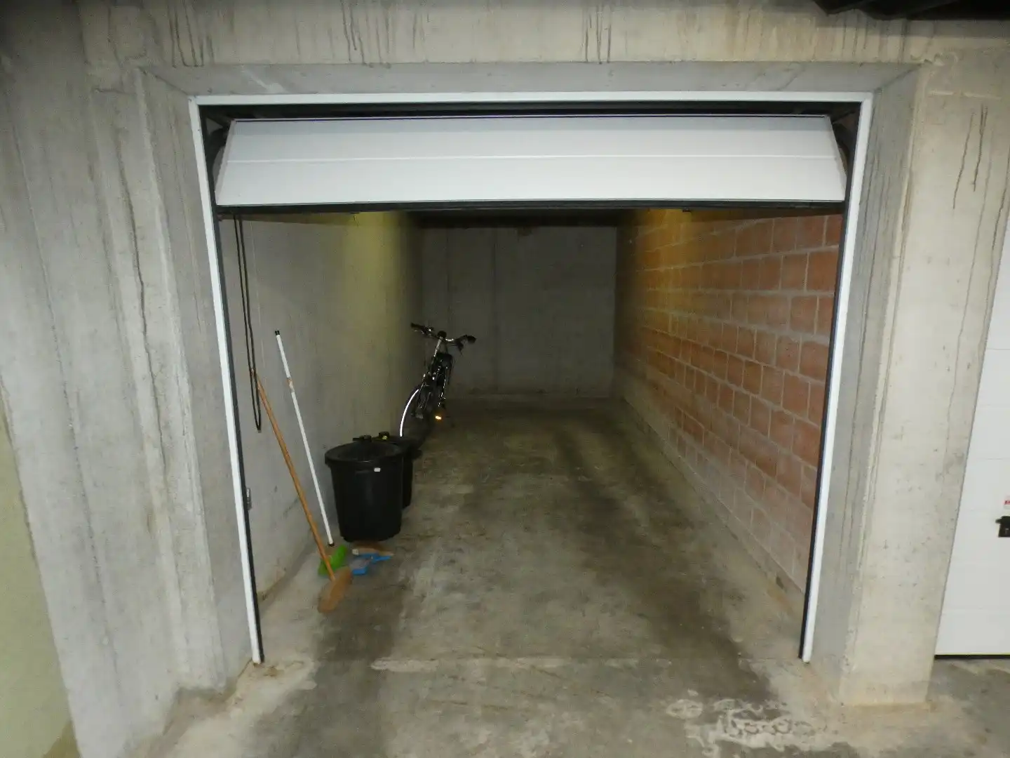 Garage, gunstig gelegen, Torhout foto 7