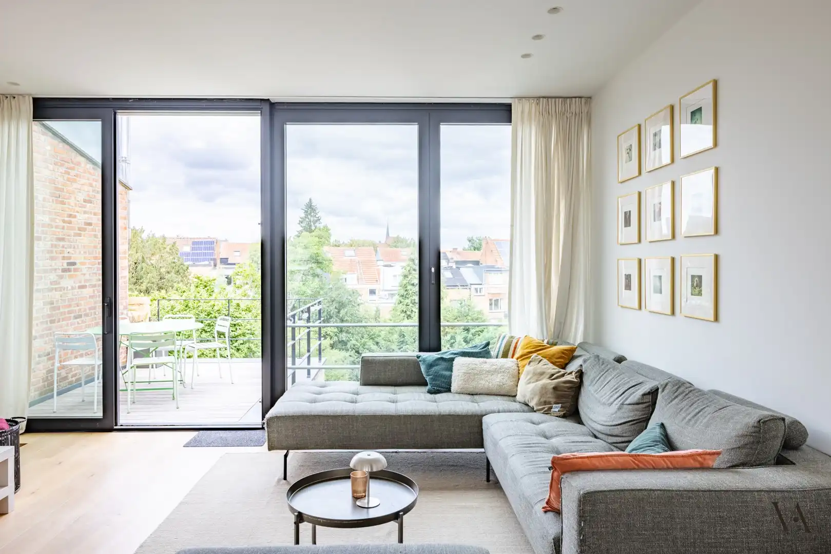 Modern en ruim duplex appartement met 2 slaapkamers en dakterras in Leuven foto 3