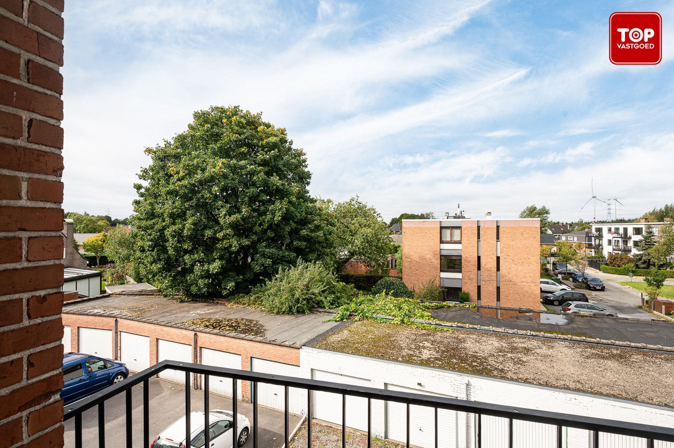 2-slaapkamer appartement met garage. foto 9