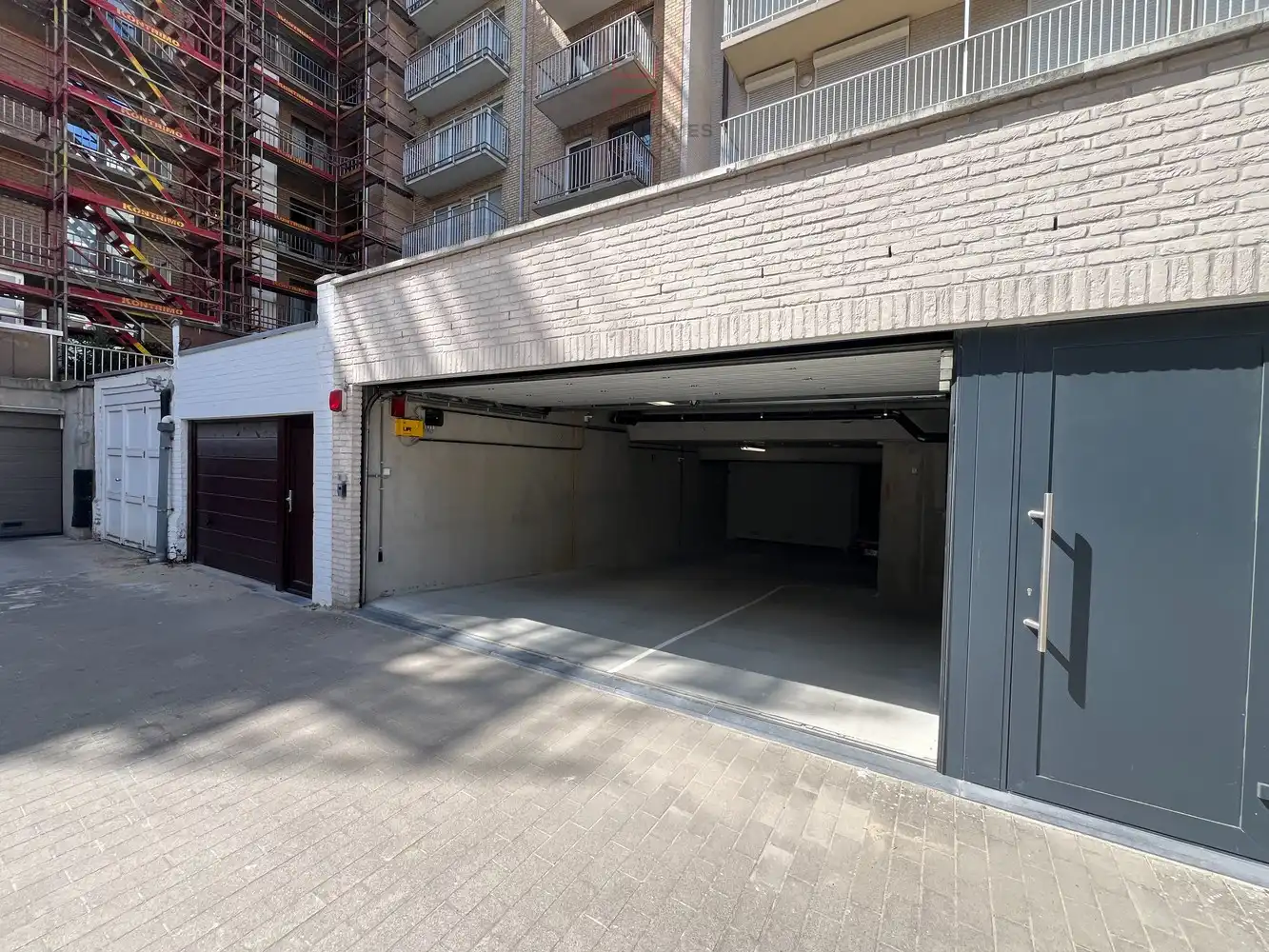 Garagebox in residentie op de Zeedijk Het Zoute foto 6
