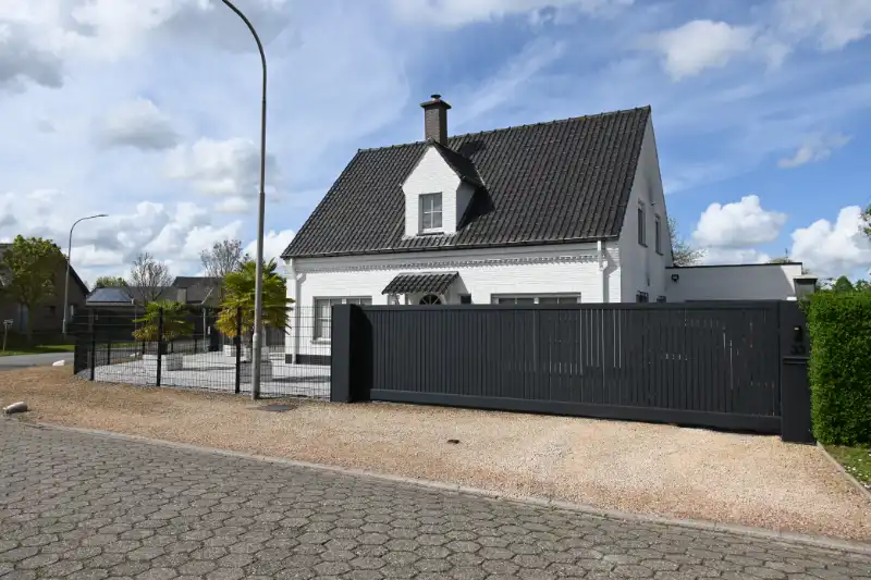 Hoofdfoto van de publicatie: Charmante open bebouwing op toplocatie in het pittoreske De Pinte.