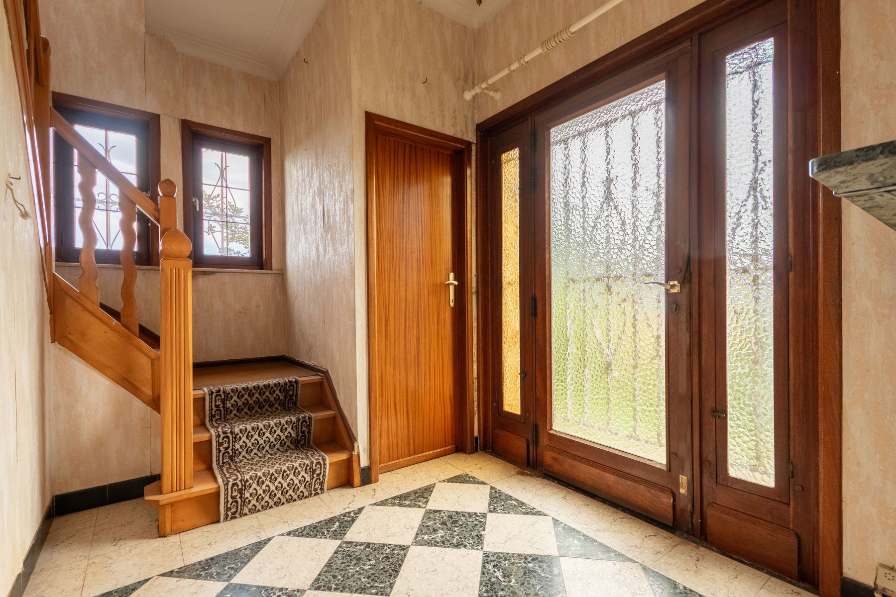 Te renoveren villa met 3 slaapkamers op perceel van 10a 52ca foto 4