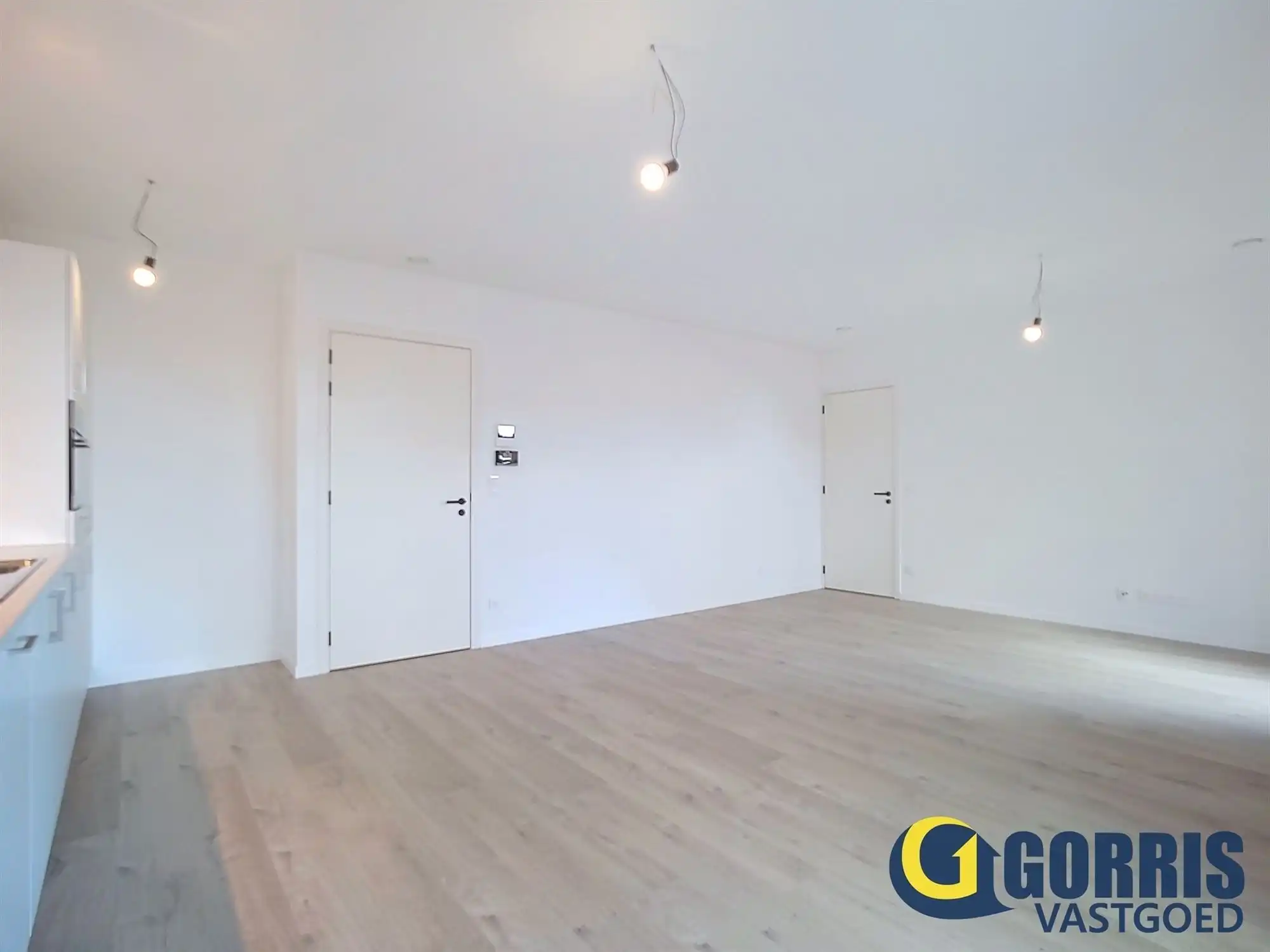 Rustig gelegen gelijkvloers nieuwbouwappartement met 2 slaapkamers. foto 5