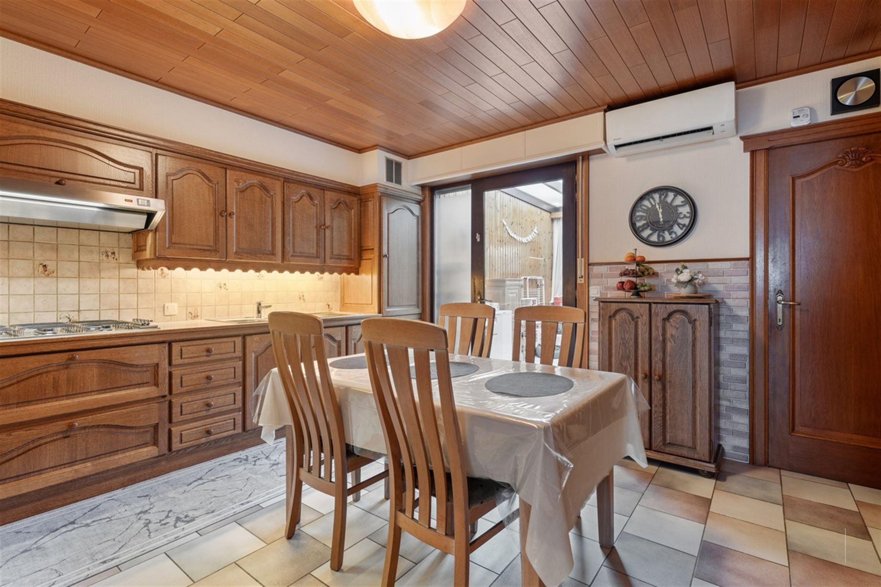 Eengezinswoning met 3 slaapkamers en stadstuin foto 5