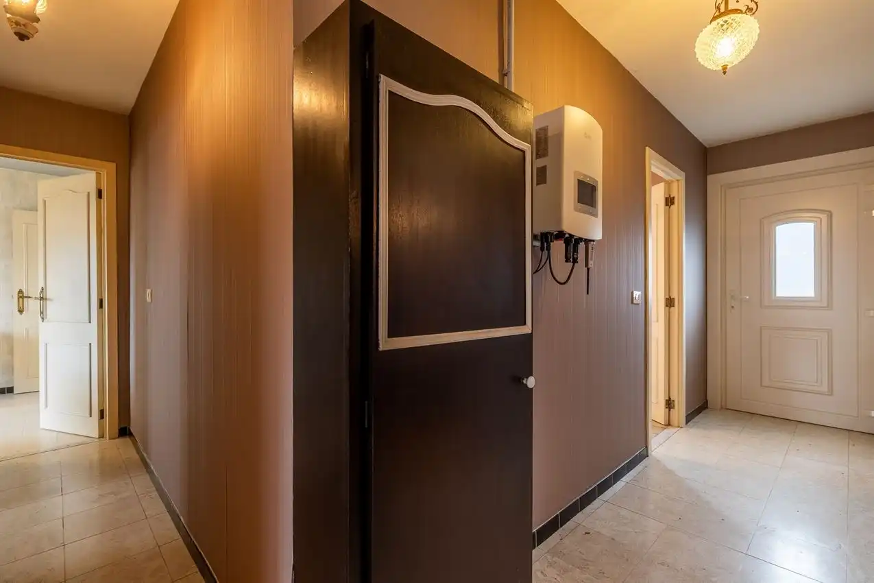 Gelijkvloers, toplocatie, prima indeling, label D, prachtige boom foto 8