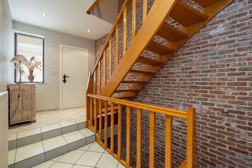 Grote jaren ’90 woning, met praktijkruimte en laag EPC foto 10