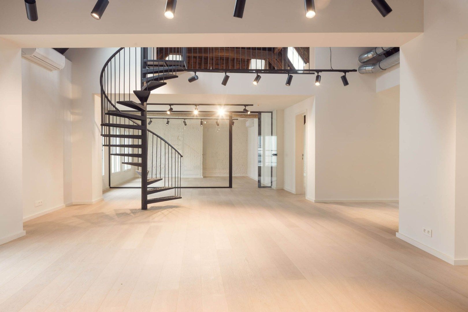 Huidevetterstraat 55 - Huis Lumen foto {{pictureIndex}}