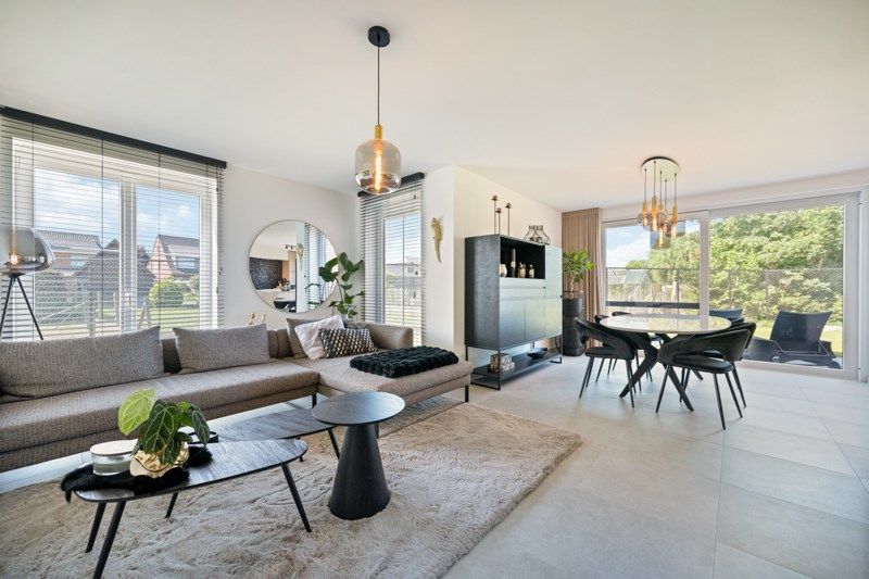 Half-open instapklare woning met 3 slaapkamers foto 2