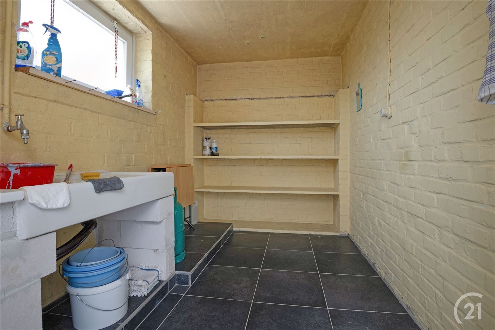 Instapklare woning met zonnige tuin en vlotte bereikbaarheid foto 16