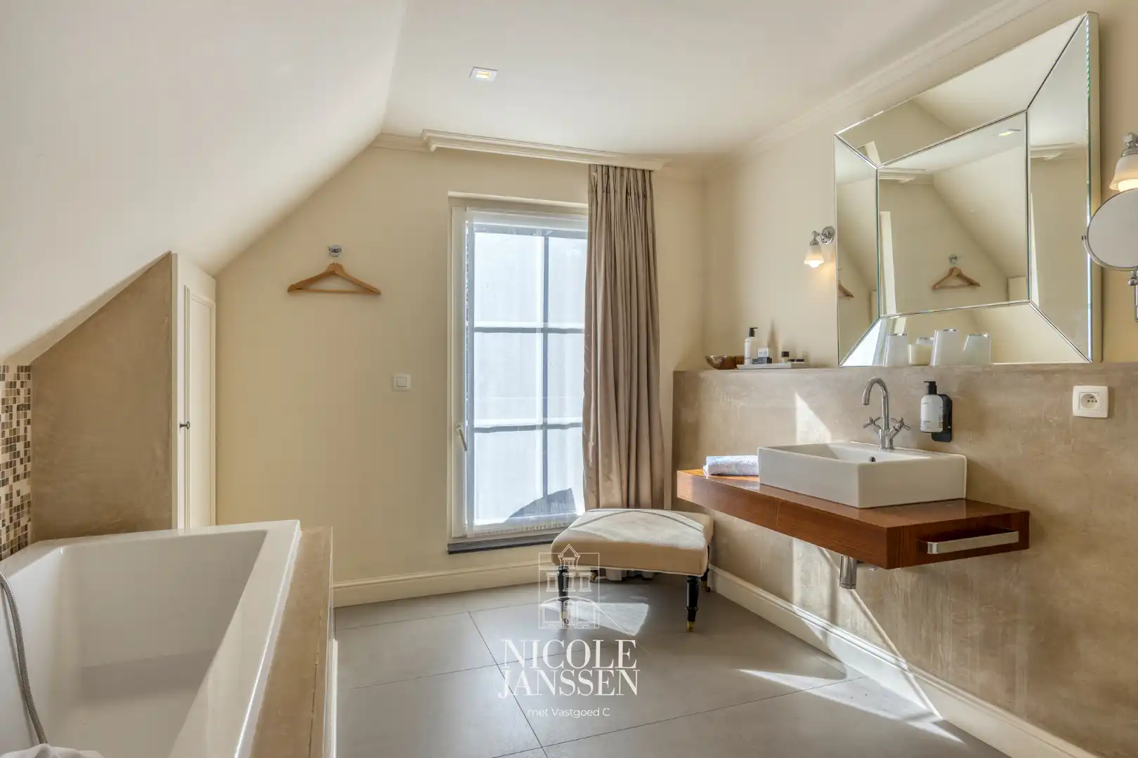 Woning met B&B foto 22