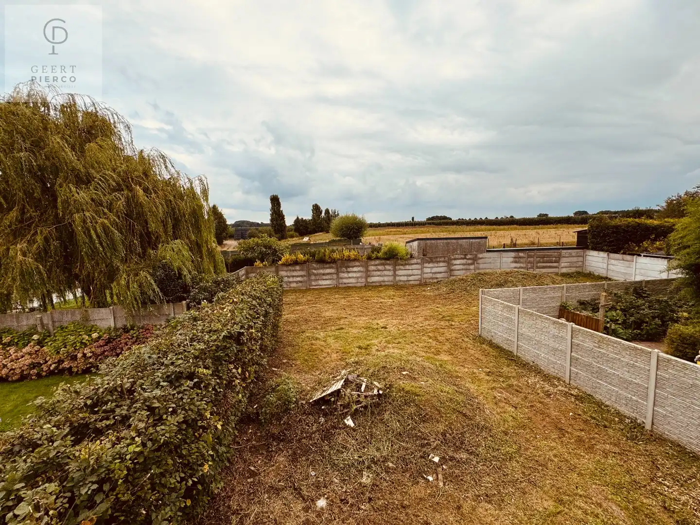 Knap handelspand op een centrale ligging foto 12