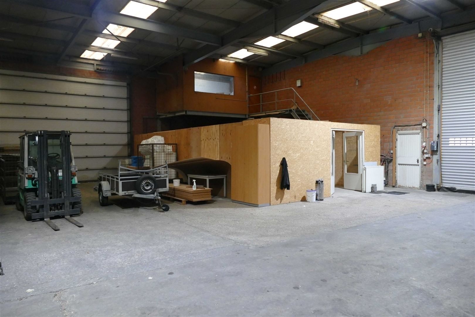 Woning met kantoren en magazijn van 1500m² foto 33