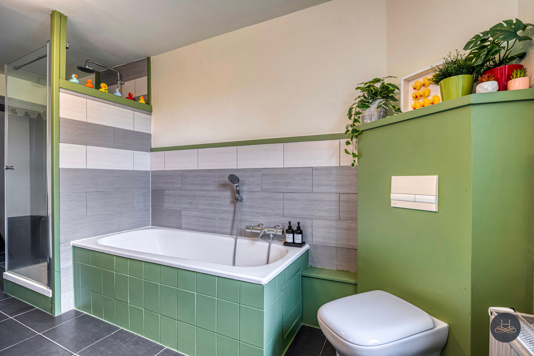 Karaktervol herenhuis met gezellige tuin en garagebox foto 18