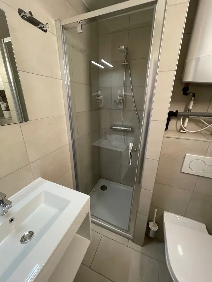 Prachtige suite op 10m van de zee te Blankenberge! foto 13