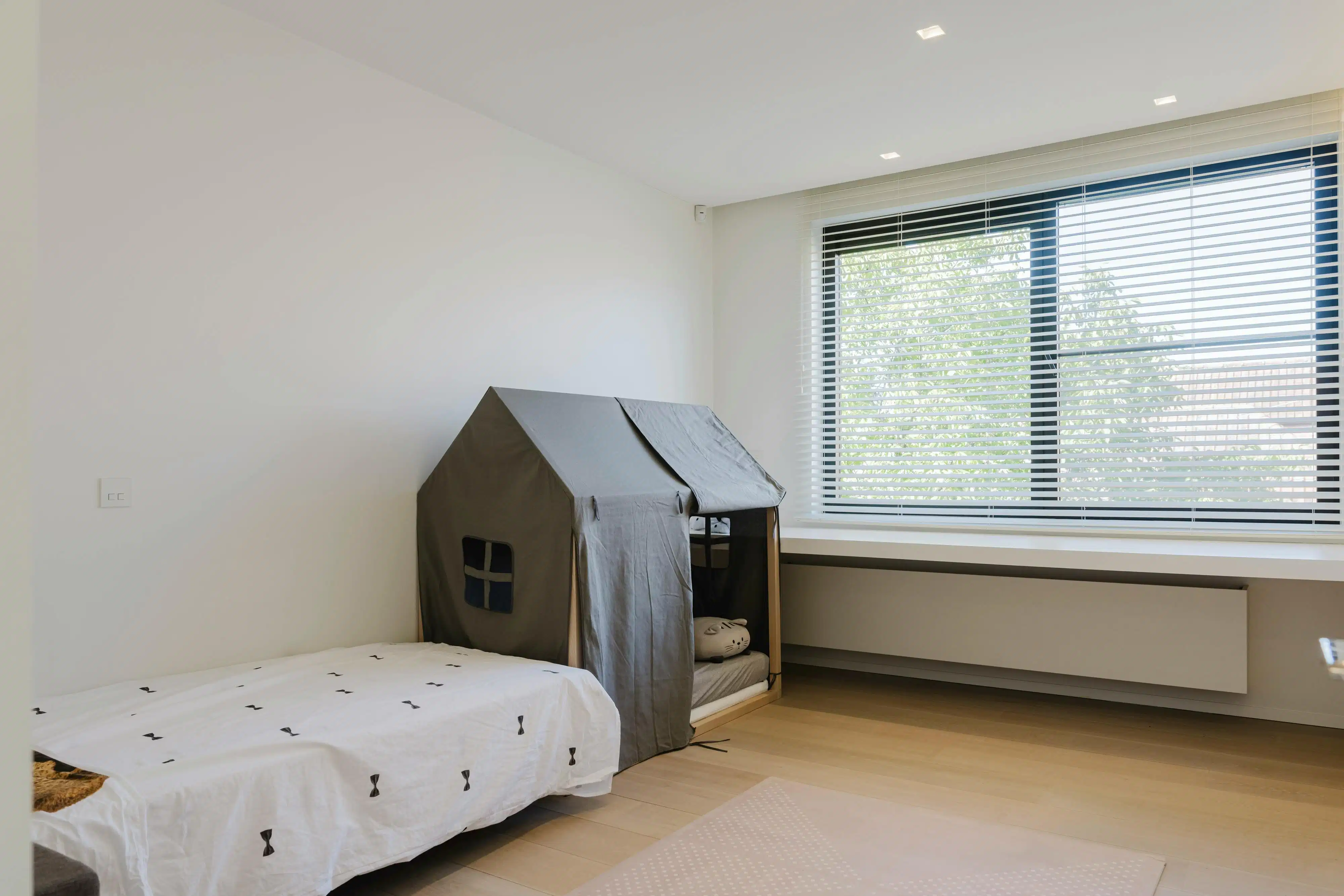 Exclusieve villa met zwembad en paardenstallen in Heule! foto 19