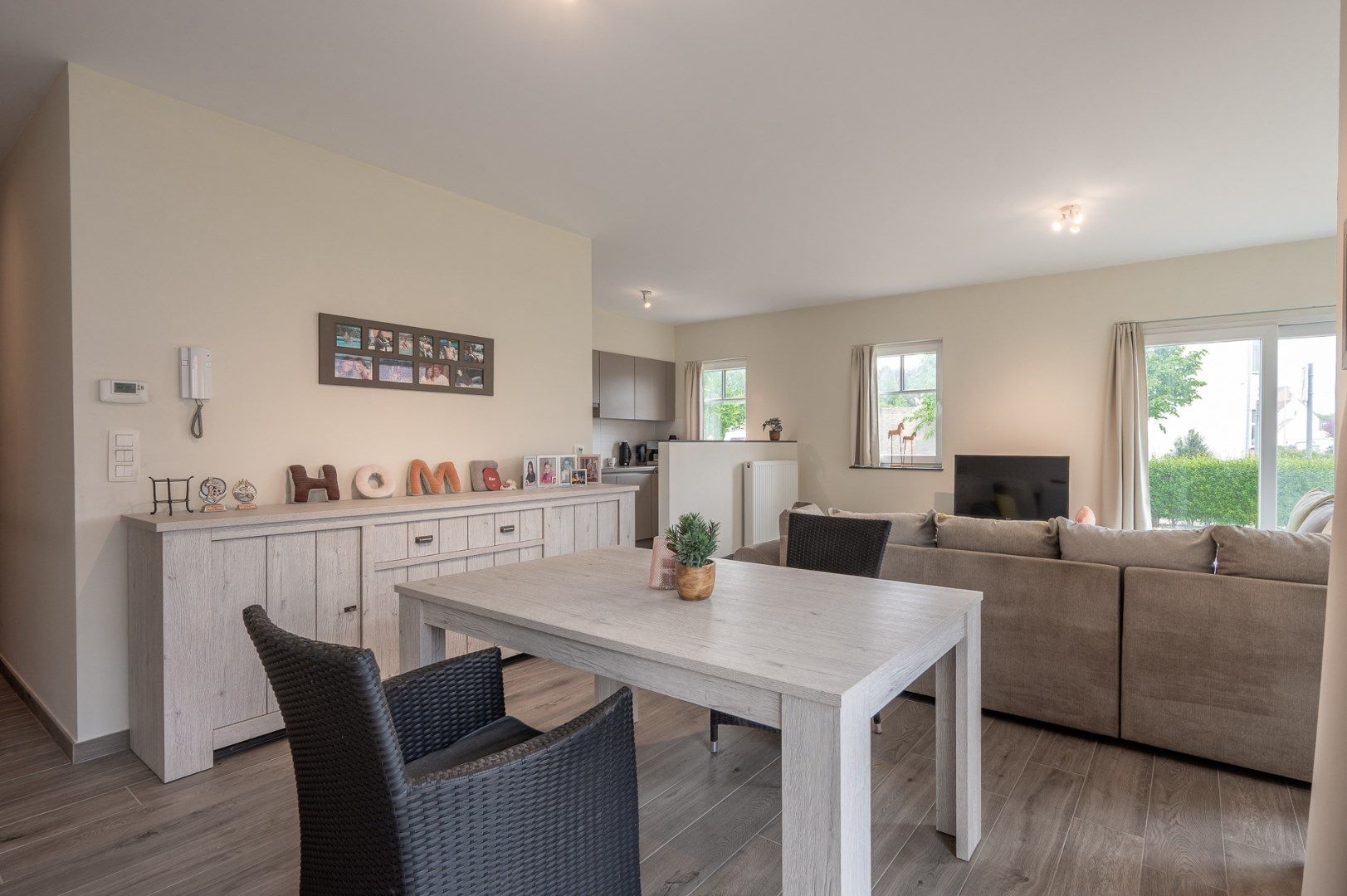 Appartement met tuin en autostaanplaats te Sijsele foto 3