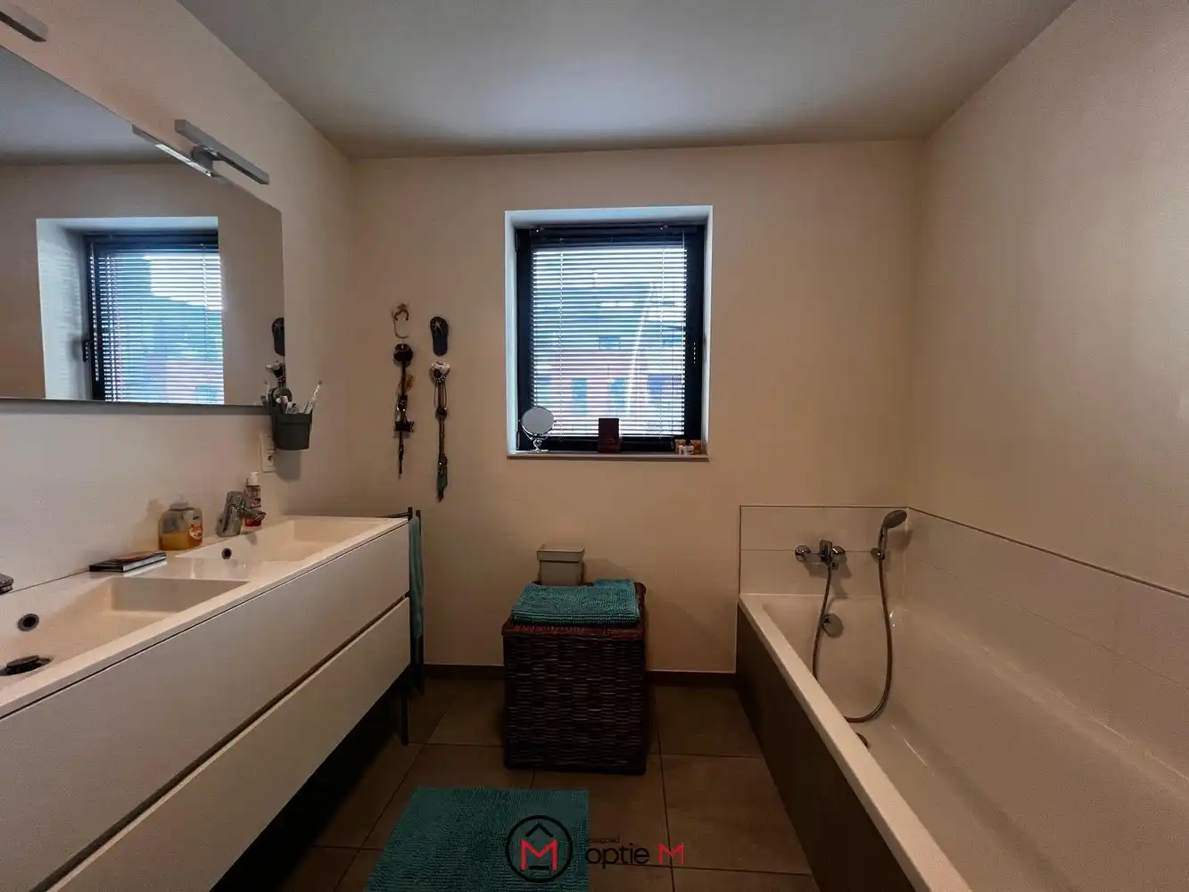 Ruim en modern appartement met 2 slaapkamers en parking in Lummen foto 10