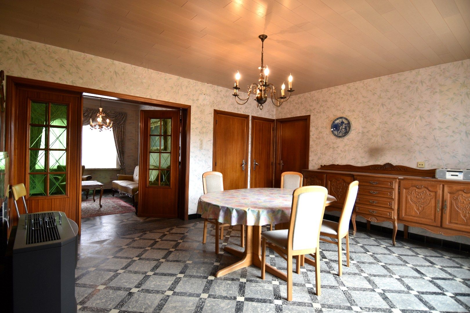 Statige rijwoning met 4 slaapkamers (mogelijkheid tot meer), garage en prachtige tuin te koop in Gullegem foto 3