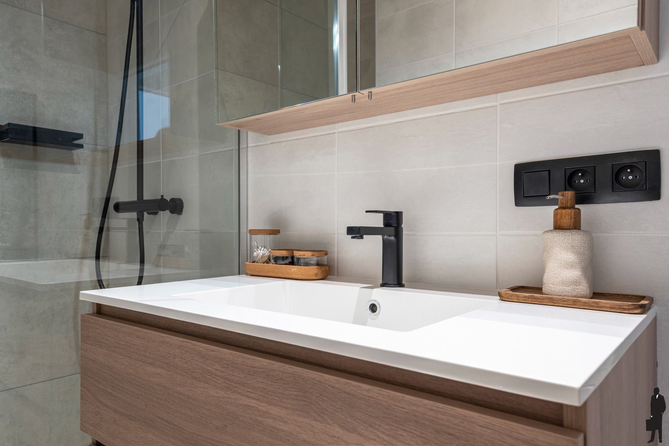 Uitstekend appartement met 2 slpk, terras en garage in Geel  foto 8