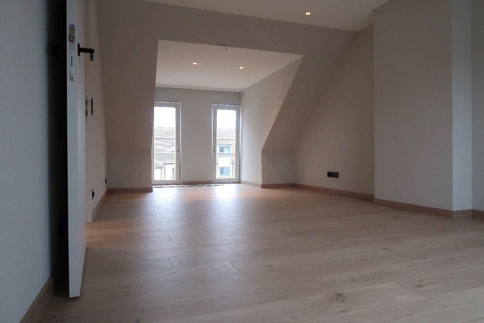 Stijlvolle woning met 4 slaapkamers in hartje Brugge – EPC B foto 2