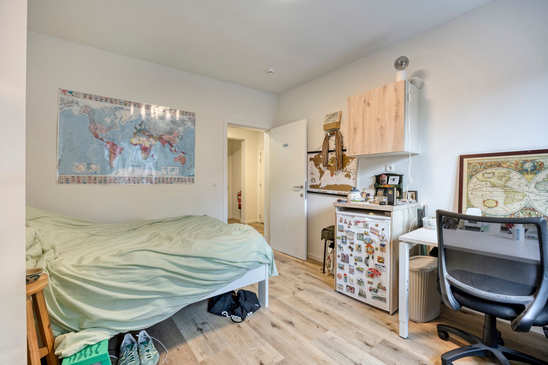 Opbrengsteigendom aan stadsrand foto 2