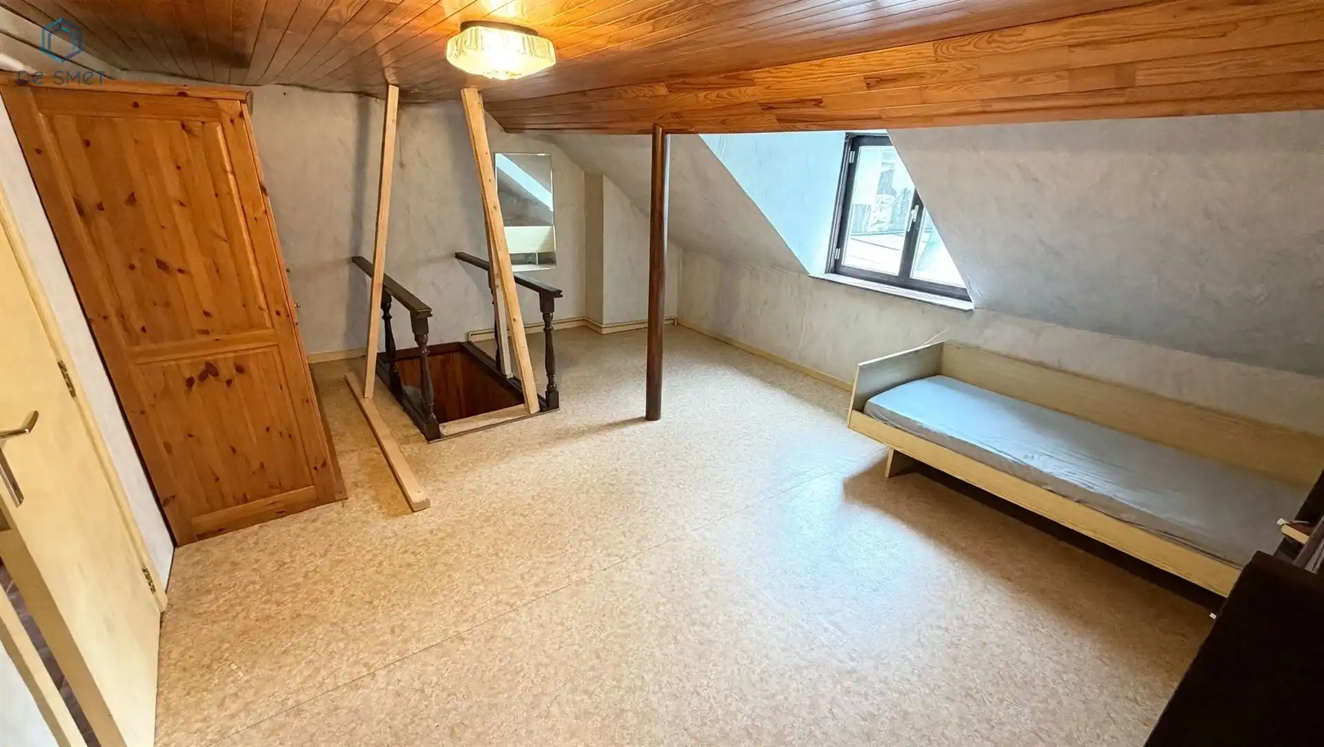 TE RENOVEREN WONING DICHT BIJ HET CENTRUM VAN GERAARDSBERGEN. foto 10