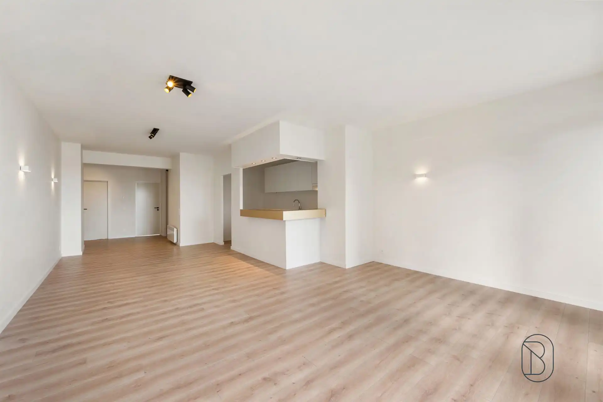 Prachtig gerenoveerd appartement op TOPligging Oostende! foto 4