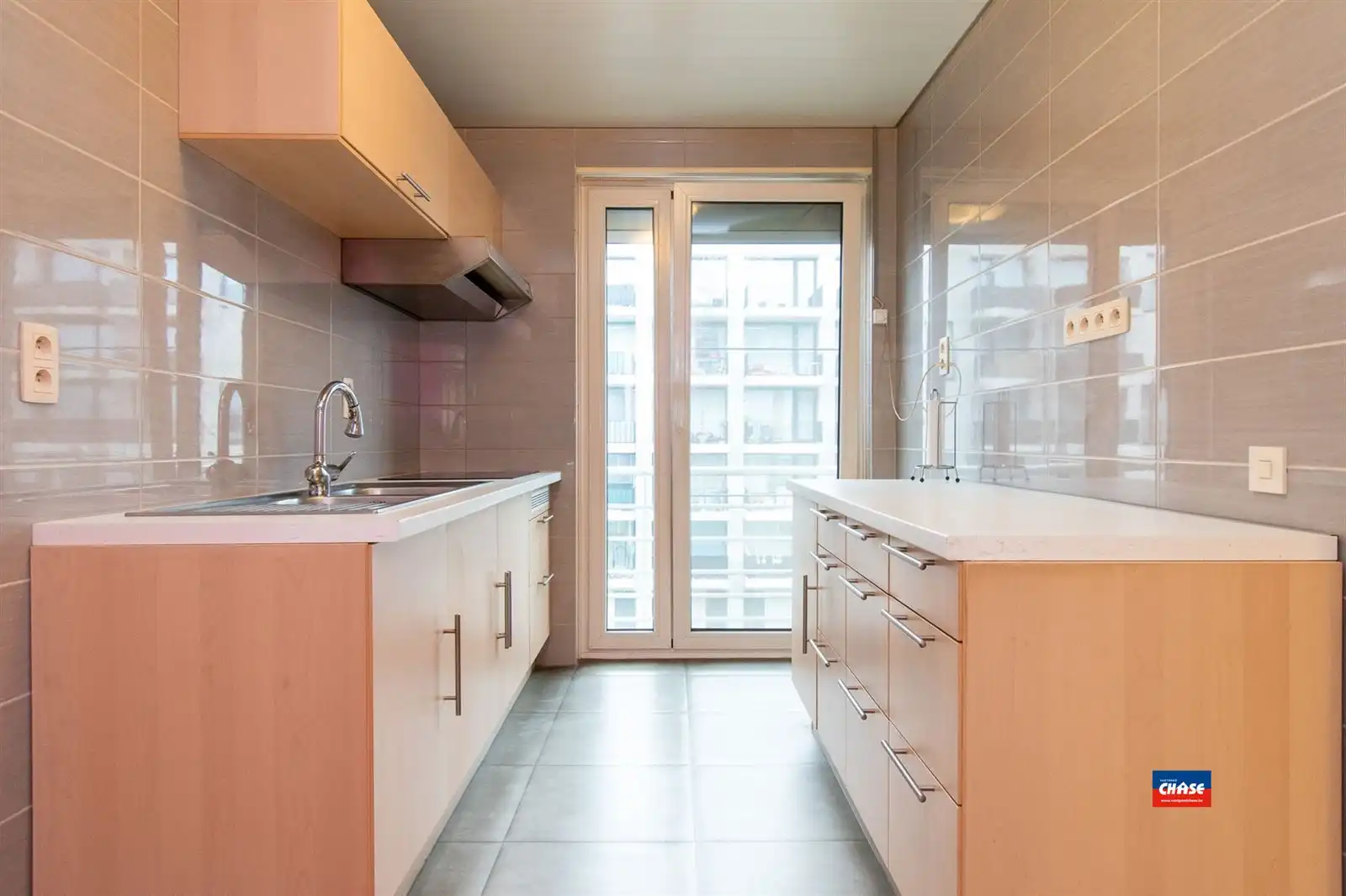 Instapklaar appartement met 2 slpks + P  foto 7