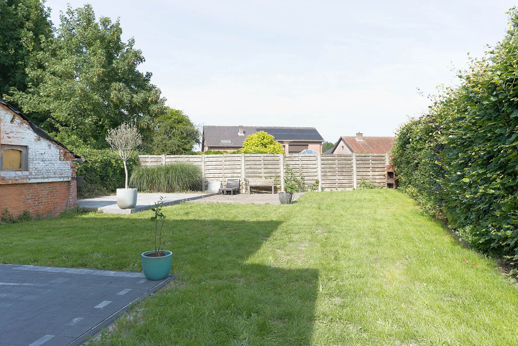 Instapklare woning met nieuwe aanbouw, 3 slks. en tuin foto 20