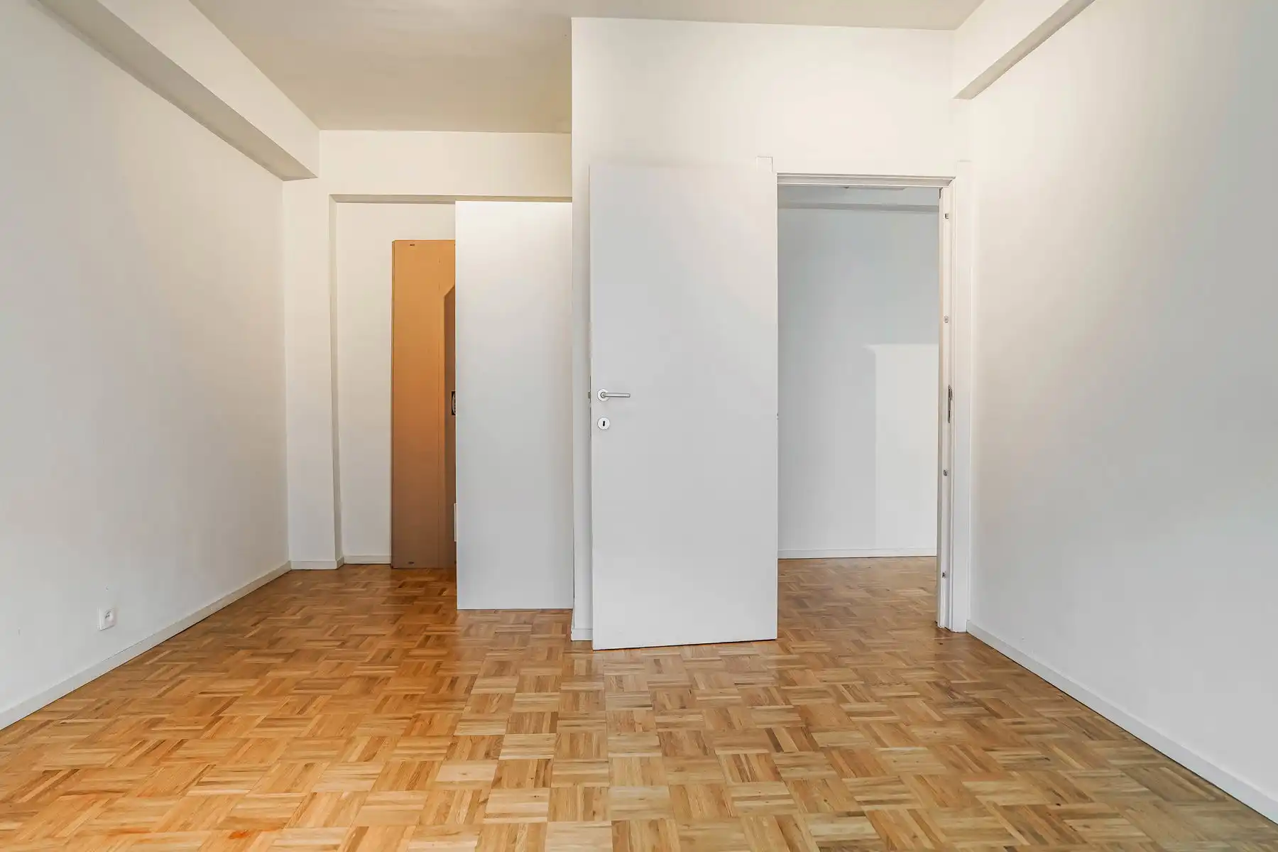 Compact appartement met private autostaanplaats te huur in centrum Londerzeel. foto 15