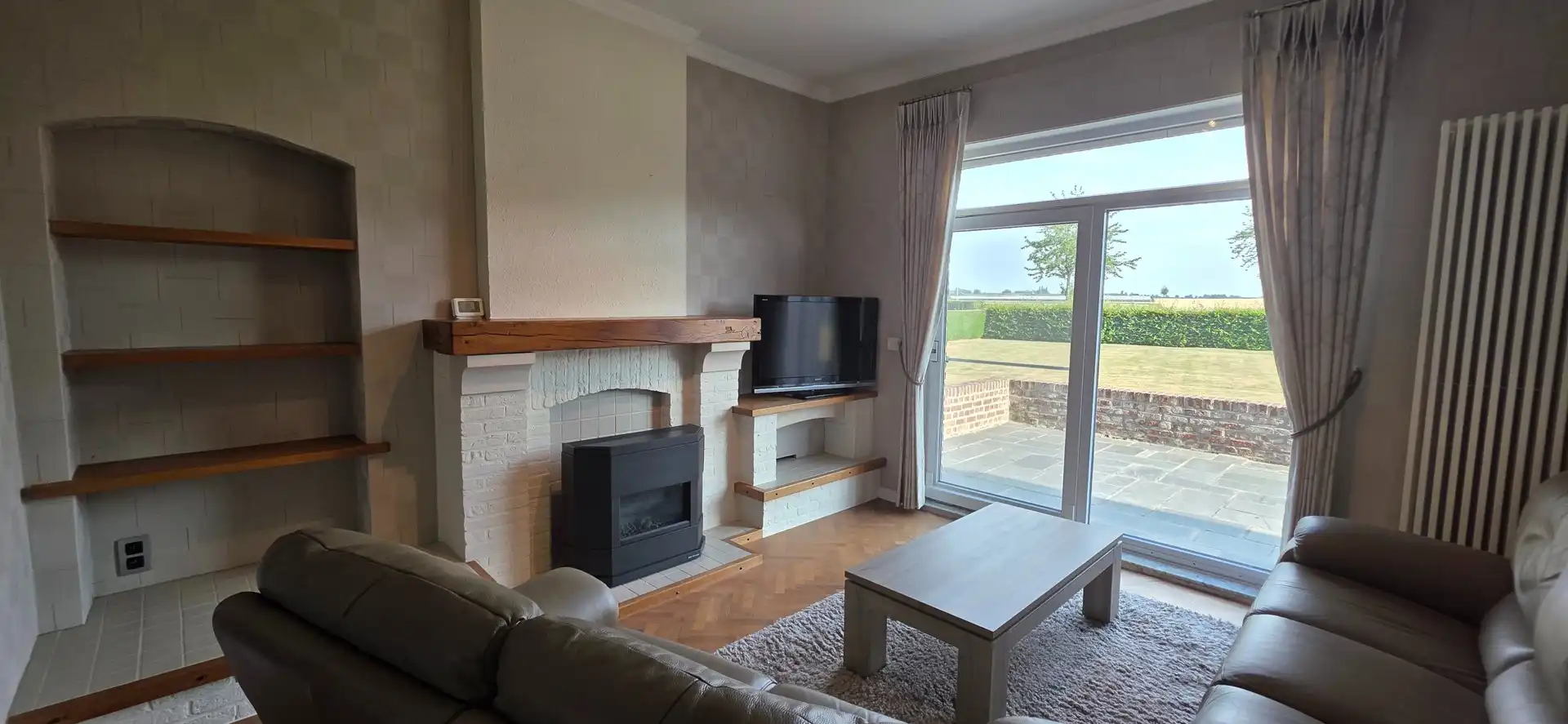 Gunstig gelegen goed onderhouden hoevewoning foto 11