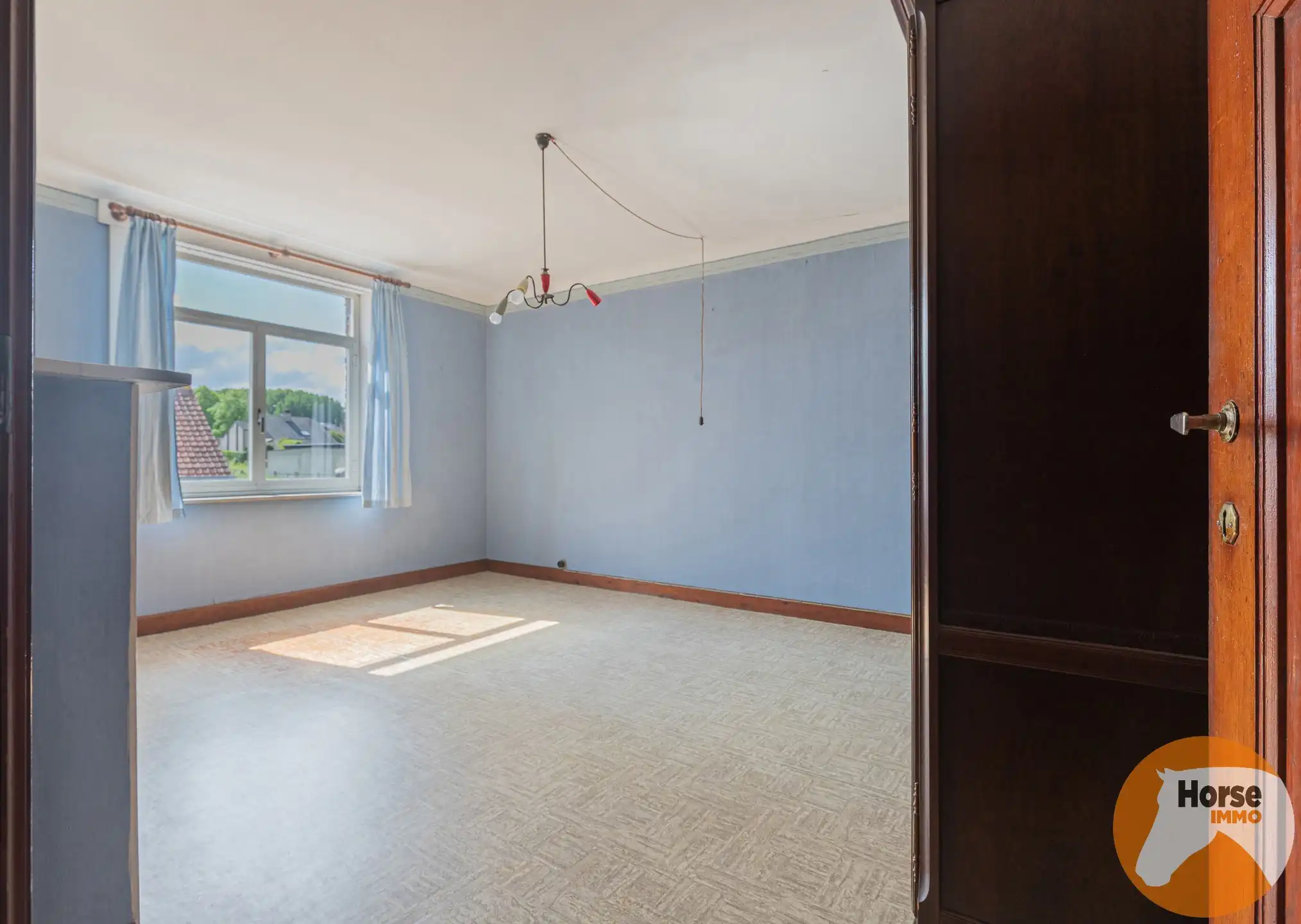 BURST - Te renoveren woning met tal van mogelijkheden foto 16