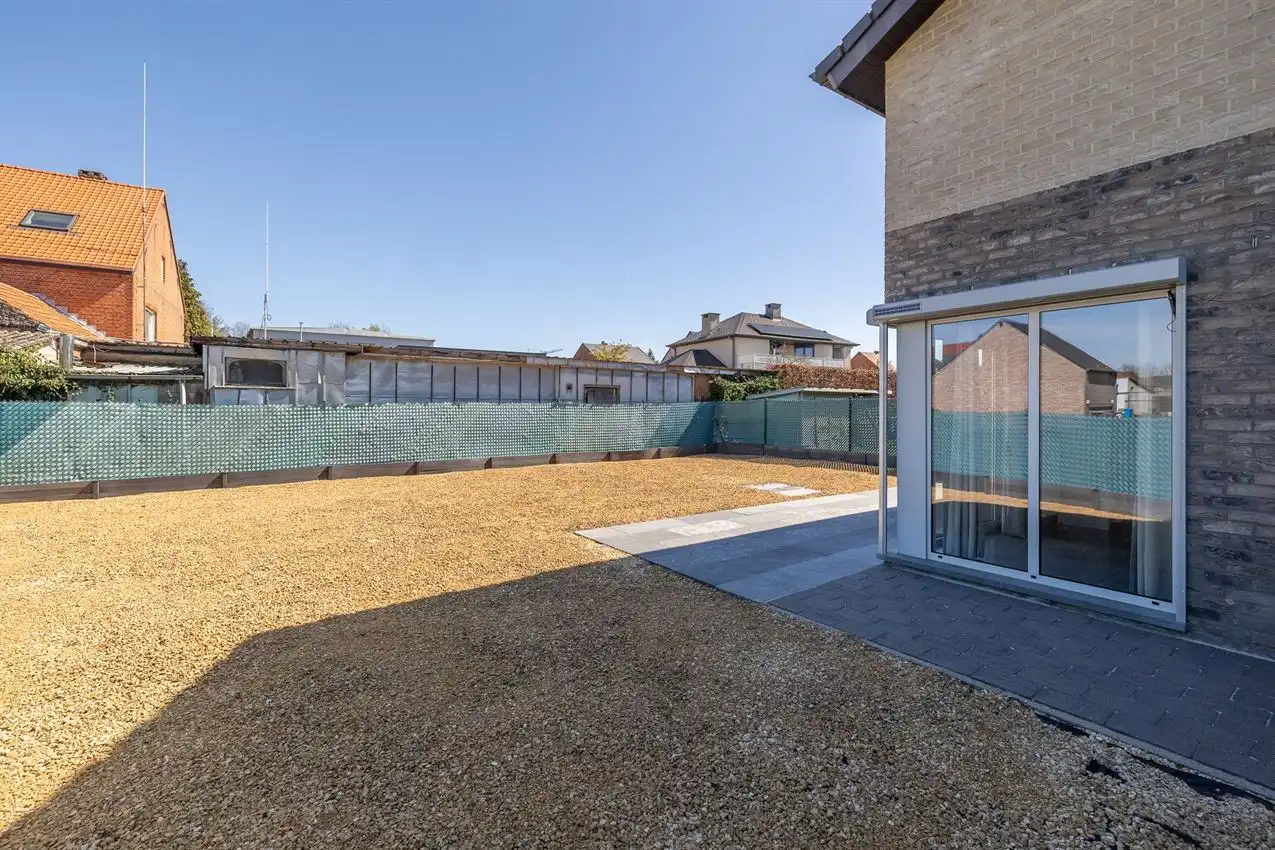 Recente gezinswoning 4 slk in doodlopende straat foto 35