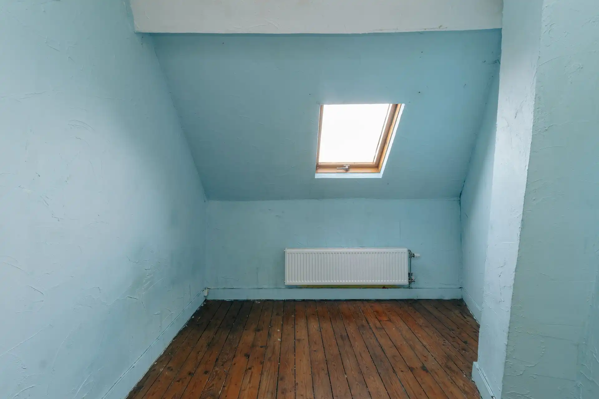 Te renoveren woning met 3 slaapkamers en koer foto 16