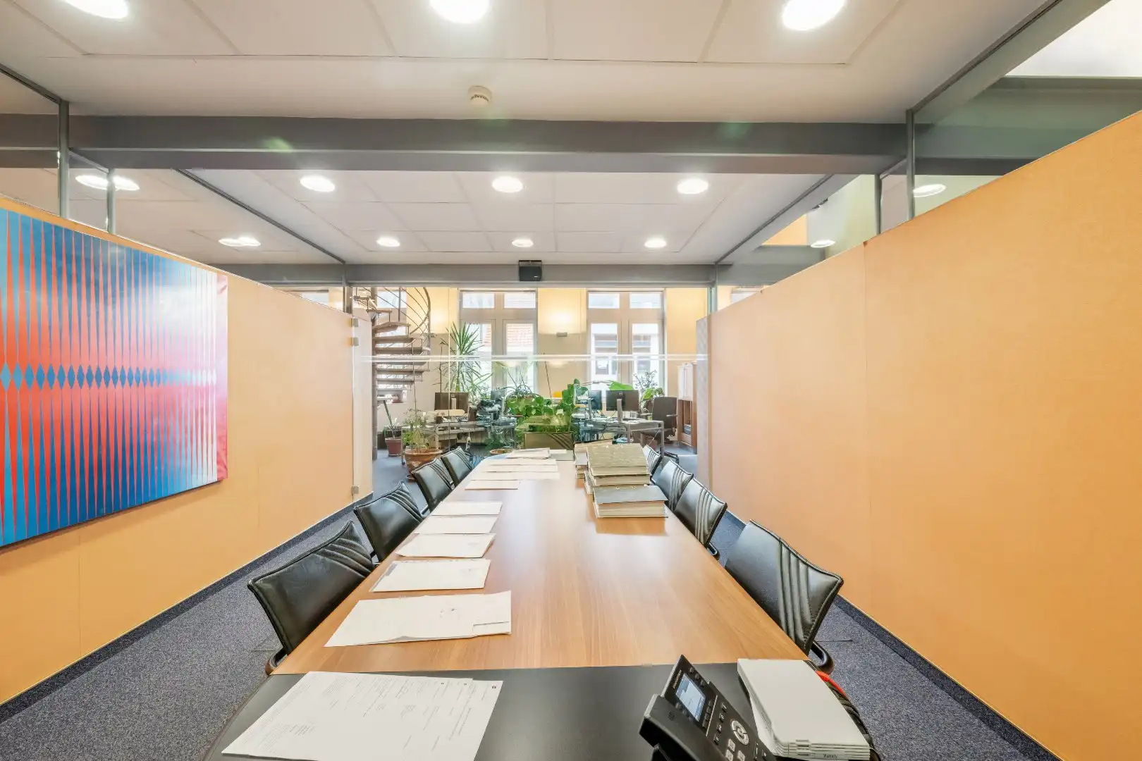 Uniek kantoor met privatieve woonruimte foto 10