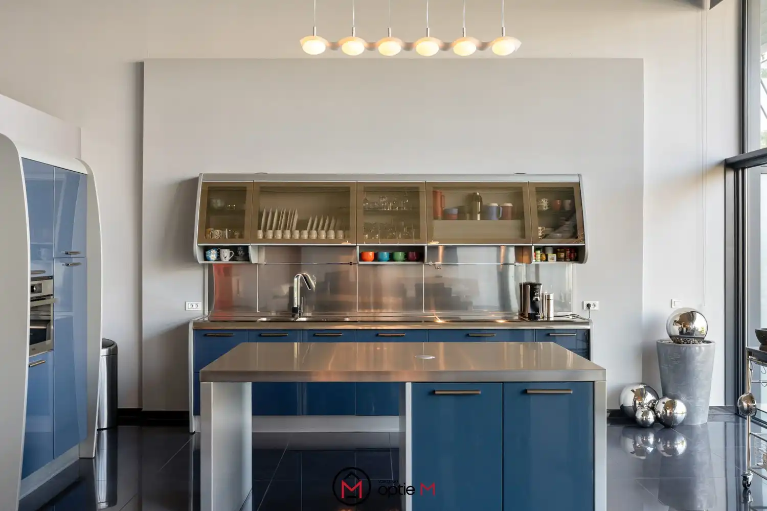 Unieke loft met 2 slaapkamers, terras en parking foto 9