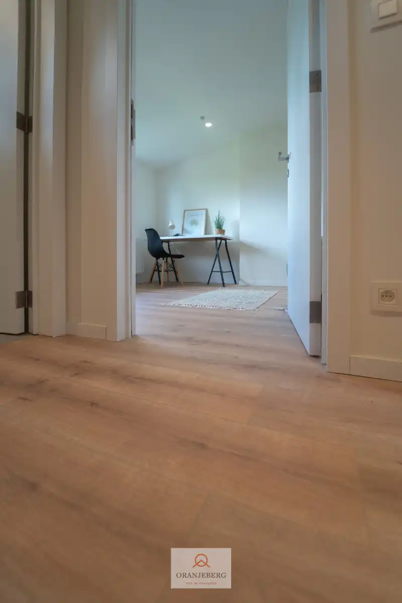 Uitmuntend gelegen gerenoveerde woning ! foto 26