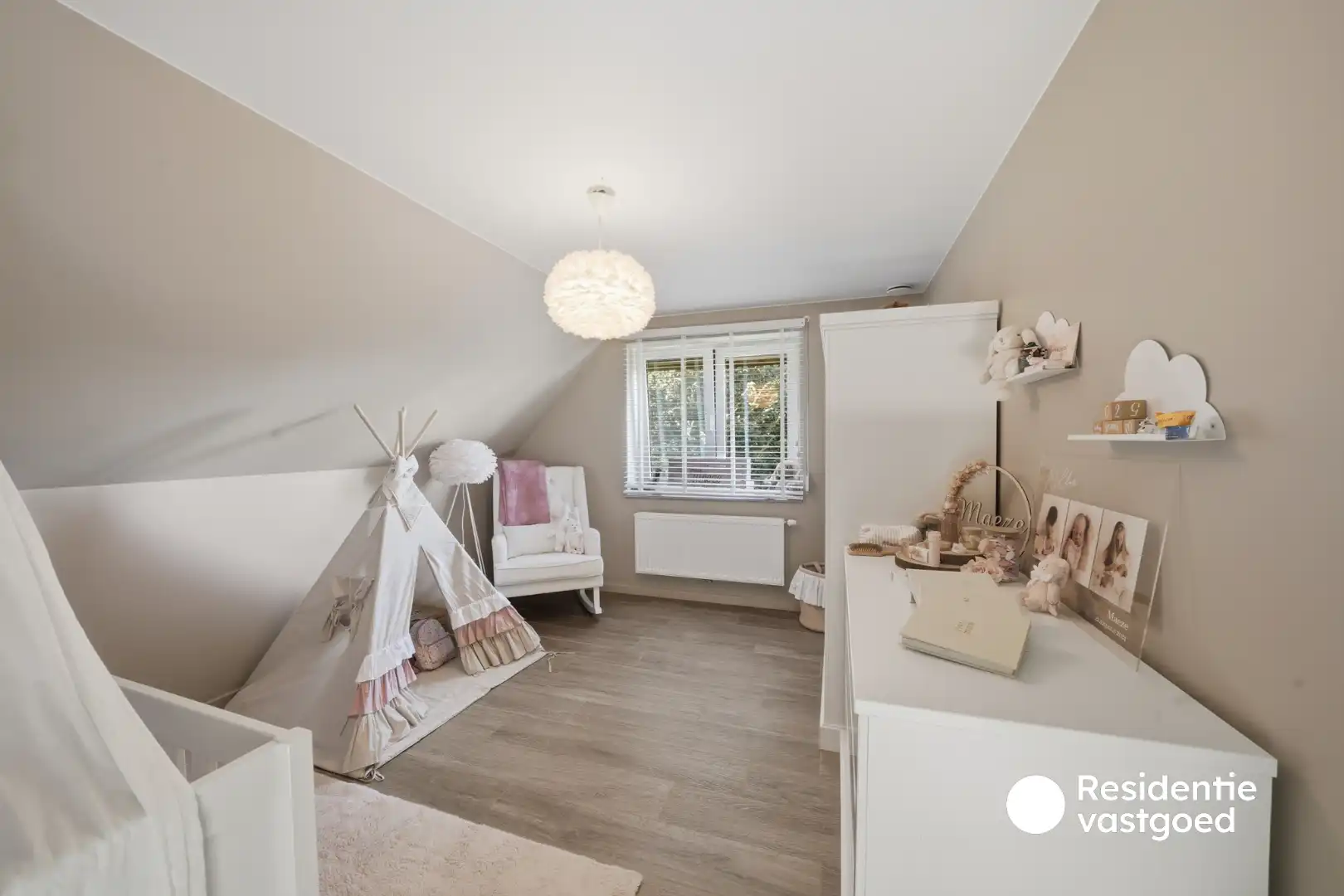 Prachtige zeer recente halfopen woning in rustige wijk te Oudenburg centrum foto 18
