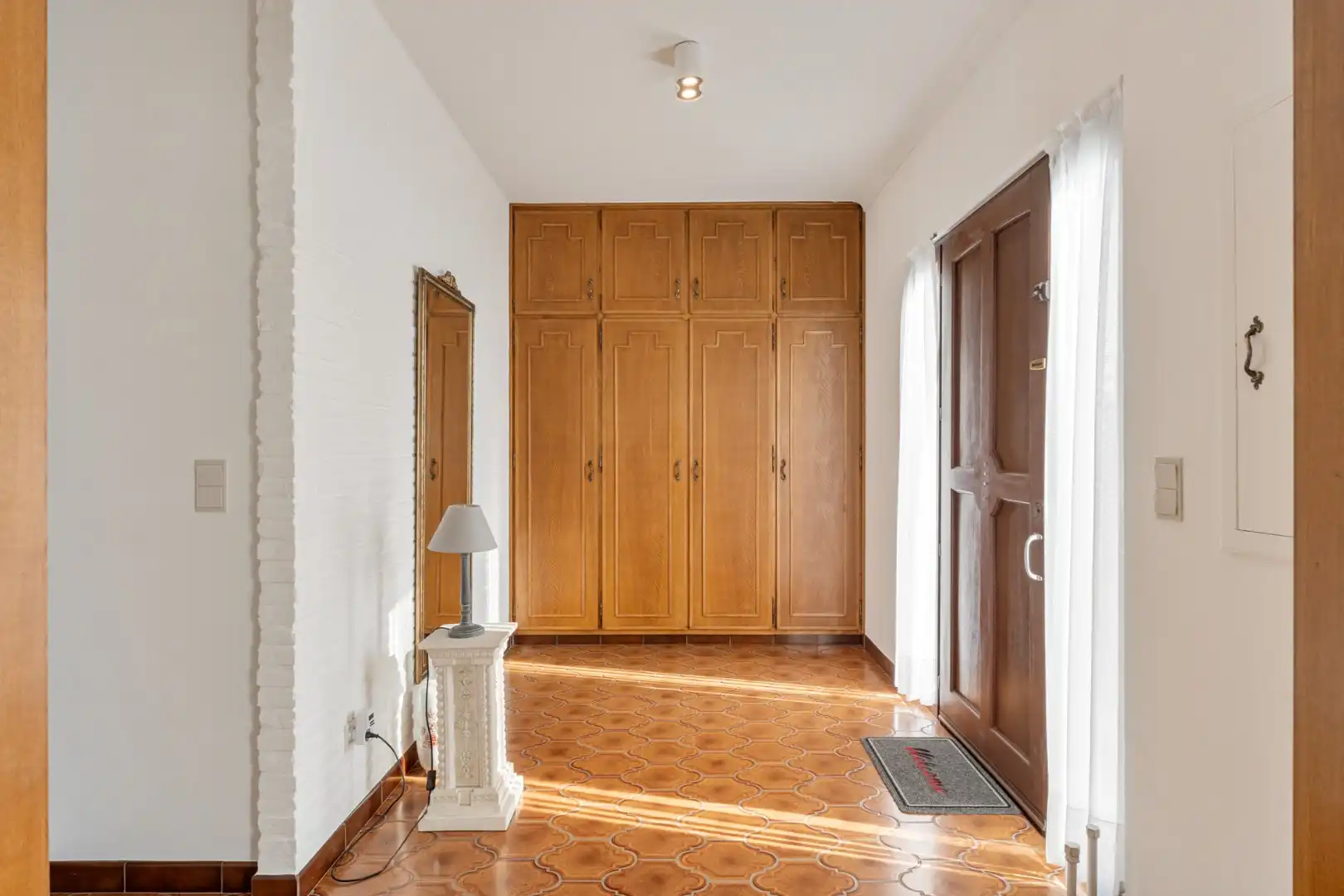 Zeer goed onderhouden gelijkvloerse gezinswoning op een riant perceel van 19a75ca op een rustige locatie te Schalkhoven, een deelgemeente van Hoeselt.  foto 9