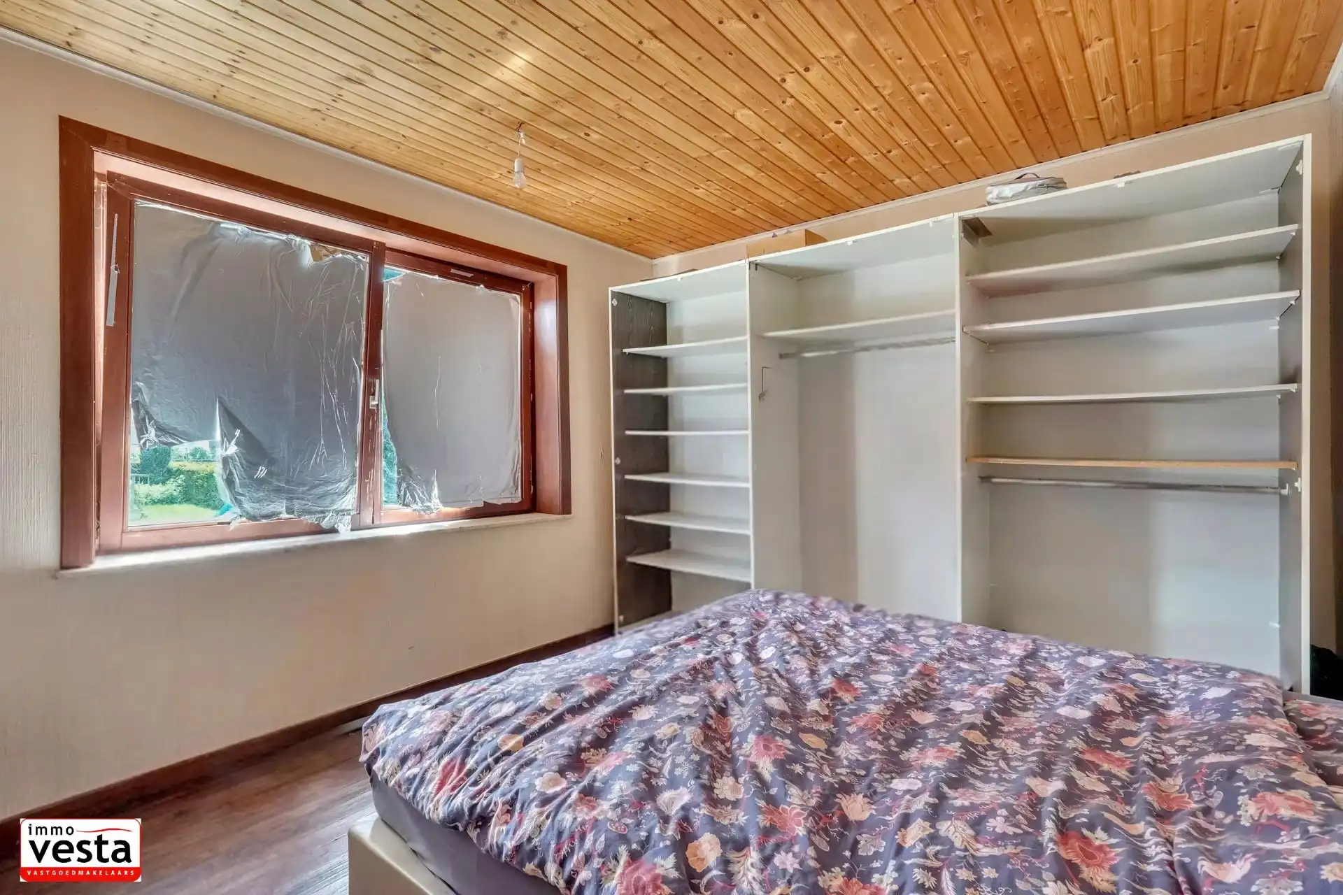 Ruime, rustige gelegen woning op goede locatie foto 16