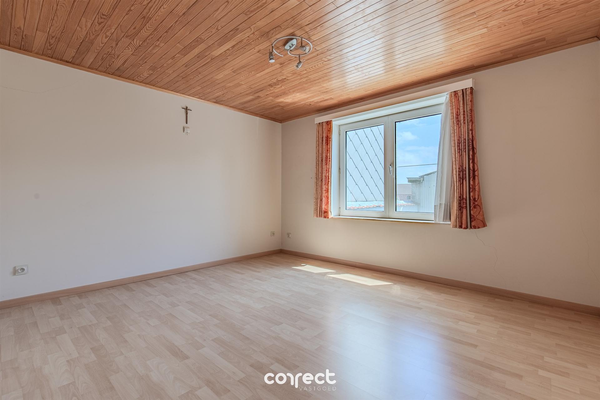 Centraal gelegen, instapklaar appartement met zonneterras en eventueel gesloten garage. foto 5