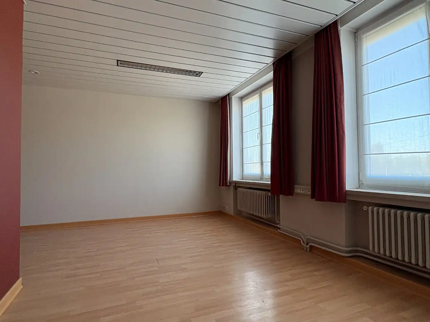 Karakter woning op de Doorniksesteenweg met 4 slks, tuin en garage. foto 14