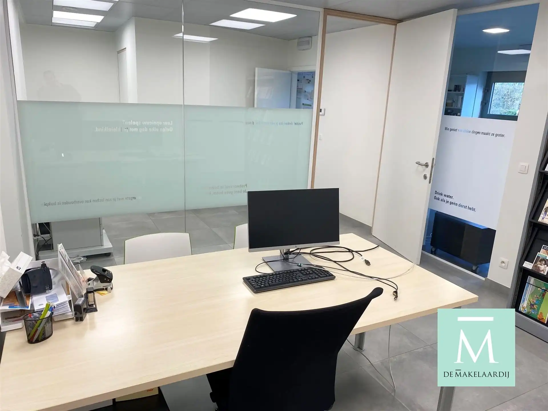 Uitstekend gelegen kantoor/handelspand in het centrum van St-Katelijne-Waver foto 11