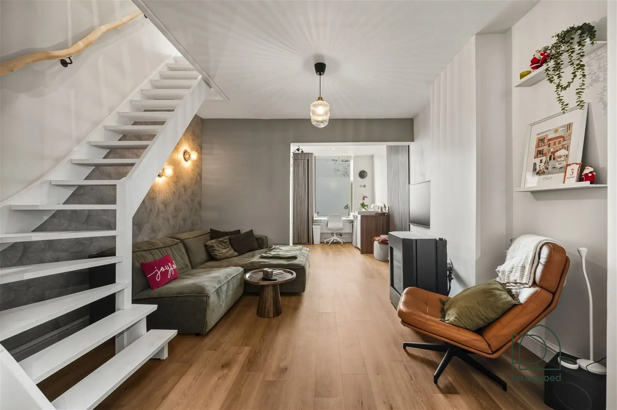 Charmant en gerenoveerd instapklaar huis met 2 slaapkamers  foto 5